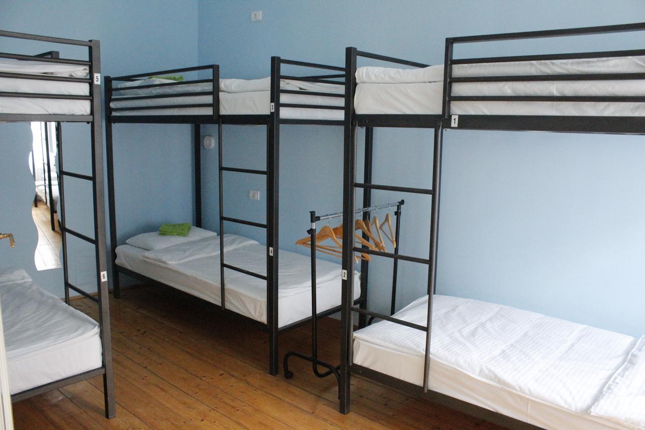 Hostel Nomad Novi Sad Exteriör bild
